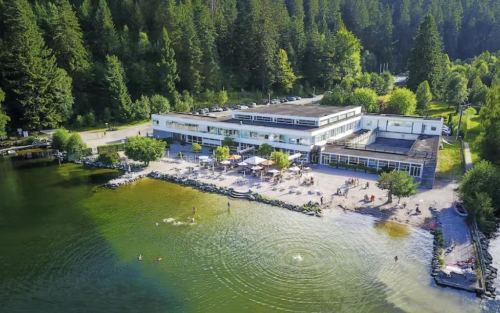 Photo de Appart'Hôtel LIDO au bord de l'eau