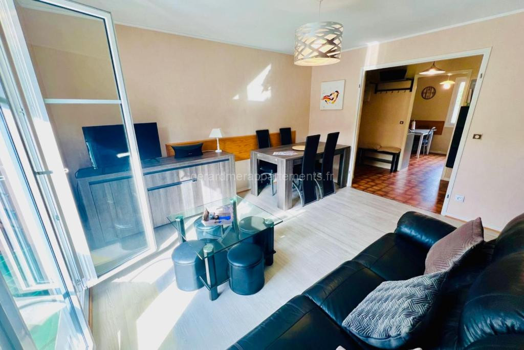 Photo de Charming apartment with view of the Massif