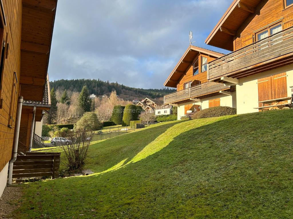 photo de Joli Duplex sur la rive du lac