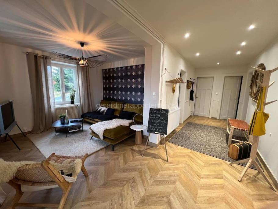 Photo de Les deux maisons - Roz - Appartement Gérardmer vue pistes proche lac