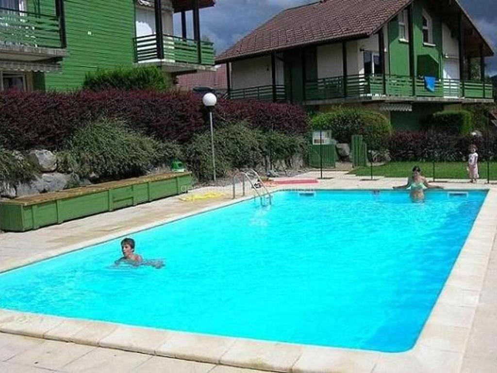 Appartement avec Terrasse & Piscine Privée, Gérardmer - FR-1-589-56