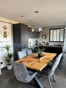 Photo de l'Appartements La reine appartement pour deux personnes avec magnifique vue et jacuzzi à Gérardmer