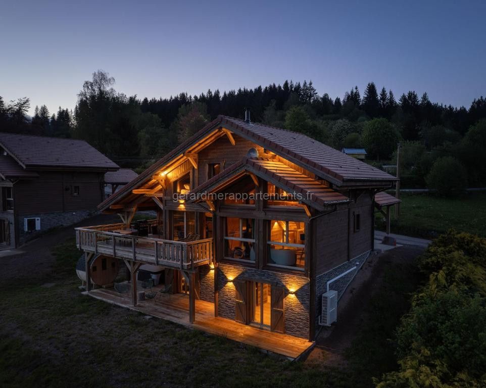 Photo de Chalet Tharkey, luxueux au coeur des sapins