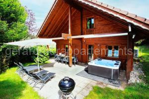 Chalet Les Brimbelles avec Jacuzzi à Gérardmer