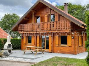 Photo de le Chalets CHALET 6 PERS INDEPENDANT PROCHE CENTRE ET LAC à Gérardmer