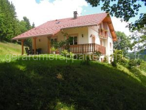 Chalet spacieux avec balcon, WiFi gratuit, proche lac et station de ski - FR-1-589-140 à Gérardmer